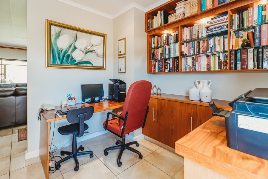 3 Bedroom Property for Sale in Heather Park Western Cape